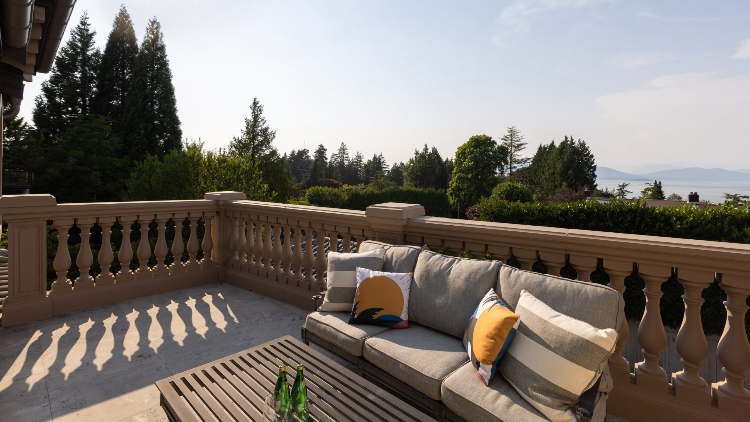 Vancouver Royal Pacific Realtor Marketing Materials Design